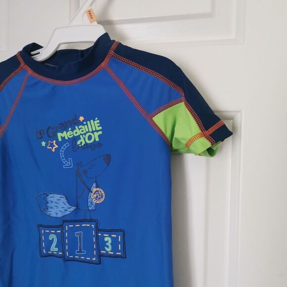 3/$20 Gagou Tagou size 3T rash guard - Picture 3 of 4